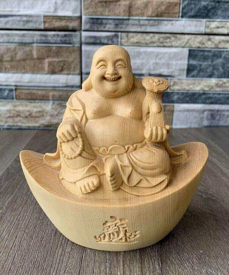 Mẫu tượng Phật để xe ô tô với mong cầu về bình an, tiền bạc và phạnh phúc viên mãn