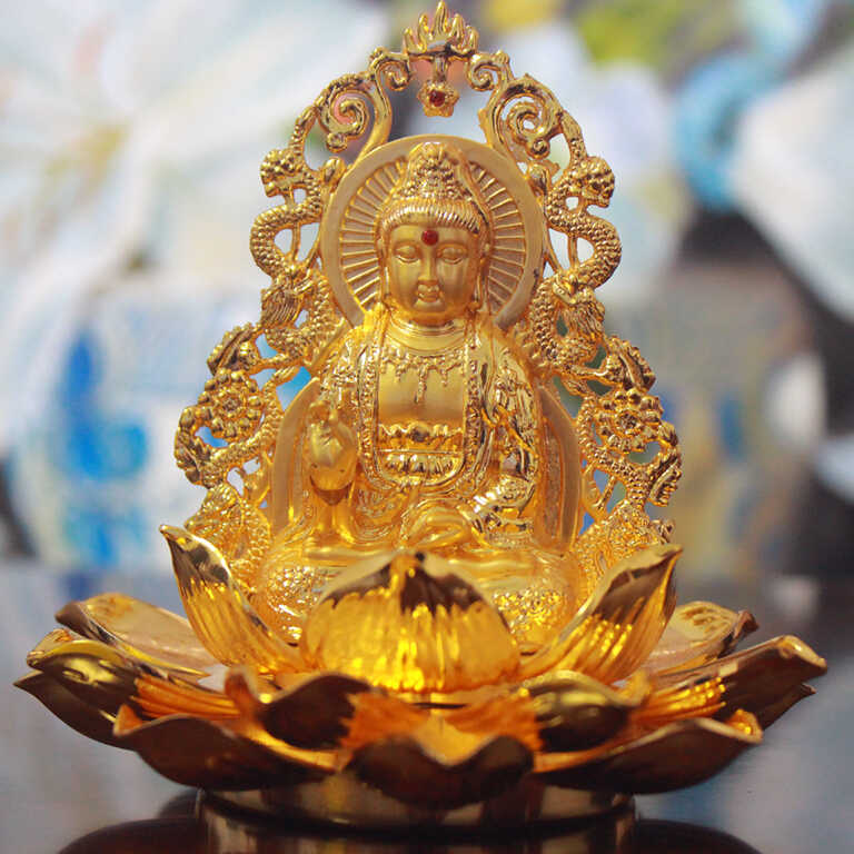 Tượng Phật Bà Quan Âm tinh tế có đế để nước hoa