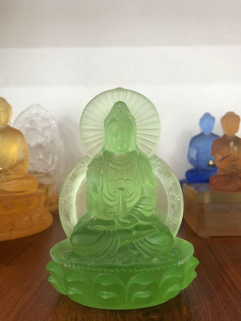 Tượng Phật Quan Âm tại Phong thủy An Khang với đây đủ màu sắc theo mệnh